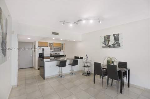1750 N Bayshore Dr 3210, Miami FL - photo 16 of 40