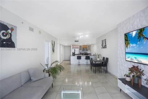 1750 N Bayshore Dr 3210, Miami FL - photo 9 of 40