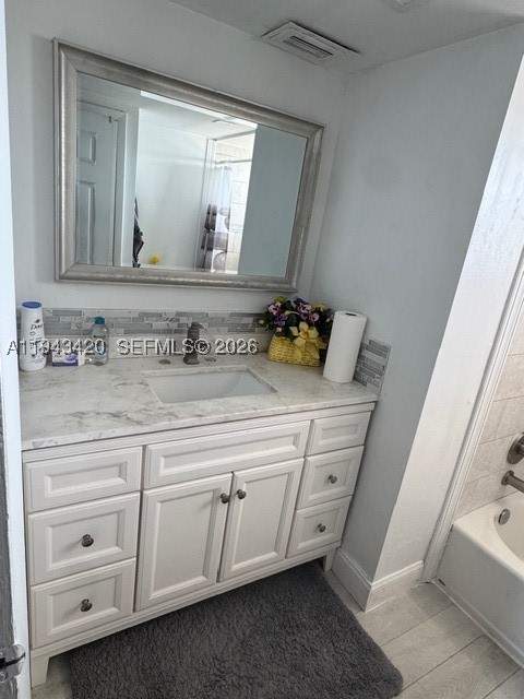 1075 NE Miami Gardens Dr 706, Miami FL - photo 12 of 16