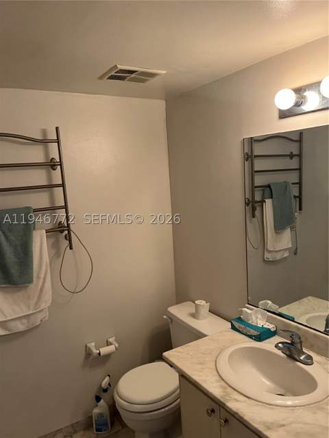 2640 NE 135th St 312, North Miami FL - photo 9 of 12