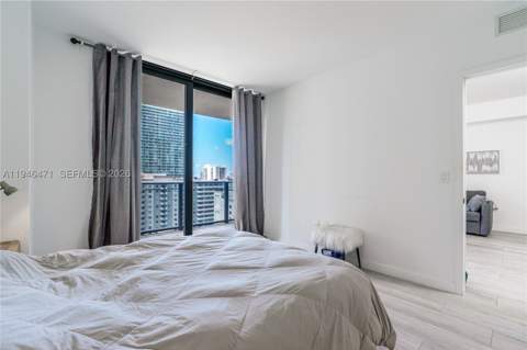 45 SW 9th St 1205, Miami FL - photo 16 of 27