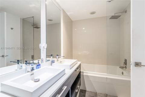 45 SW 9th St 1205, Miami FL - photo 18 of 27