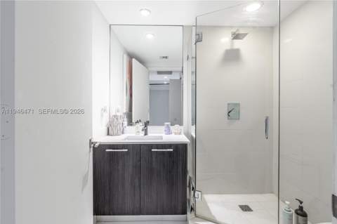 45 SW 9th St 1205, Miami FL - photo 20 of 27