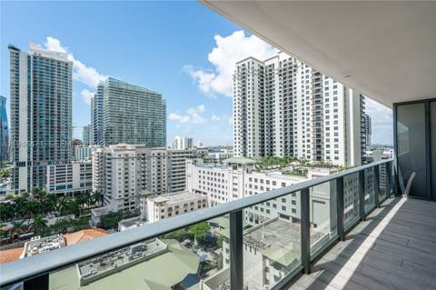 45 SW 9th St 1205, Miami FL - photo 24 of 27