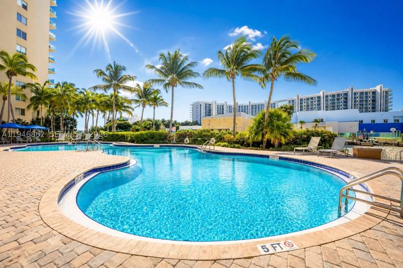 3 bedroom Condominium at 3330 NE 190th St 1912, Aventura Marina Two, Aventura — photo 3