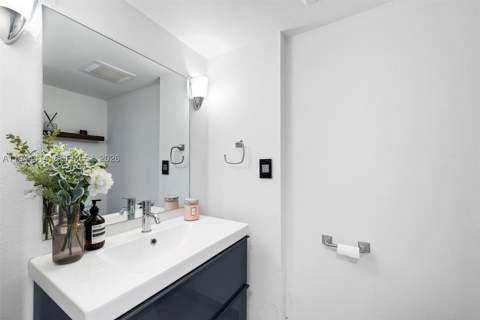 555 NE 15th St 26B, Miami FL - photo 10 of 20