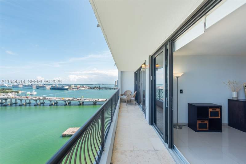 1 bedroom Condominium at 555 NE 15th St 26B, Venetia Condo, Miami — photo 3