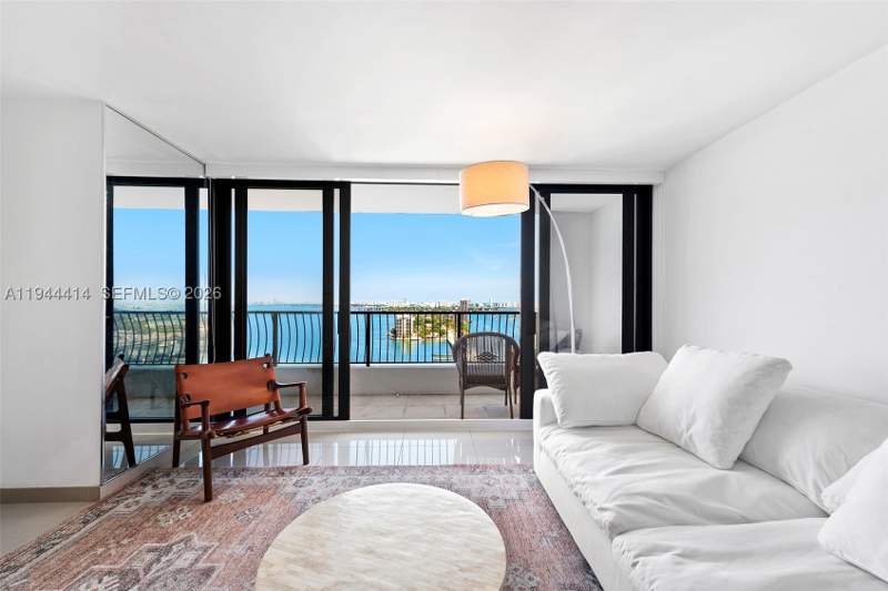1 bedroom Condominium at 555 NE 15th St 26B, Venetia Condo, Miami — photo 4