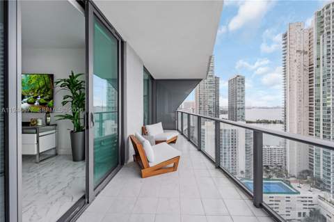 460 NE 28th St 3002, Miami FL - photo 18 of 32