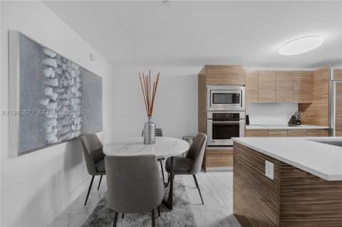 460 NE 28th St 3002, Miami FL - photo 8 of 32