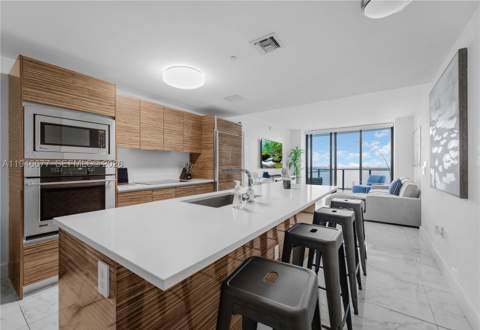 460 NE 28th St 3002, Miami FL - photo 9 of 32