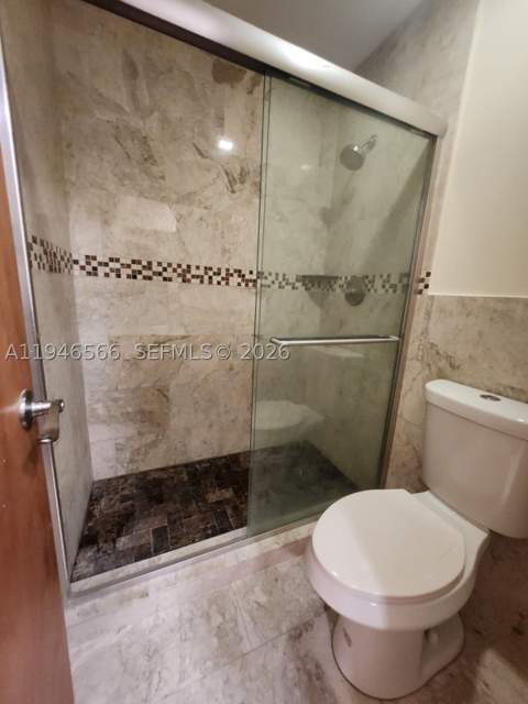 20005 NE 3rd Ct 6, Miami FL - photo 8 of 20