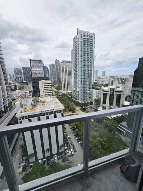 1060 Brickell Ave 1917, Miami FL - photo 10 of 24