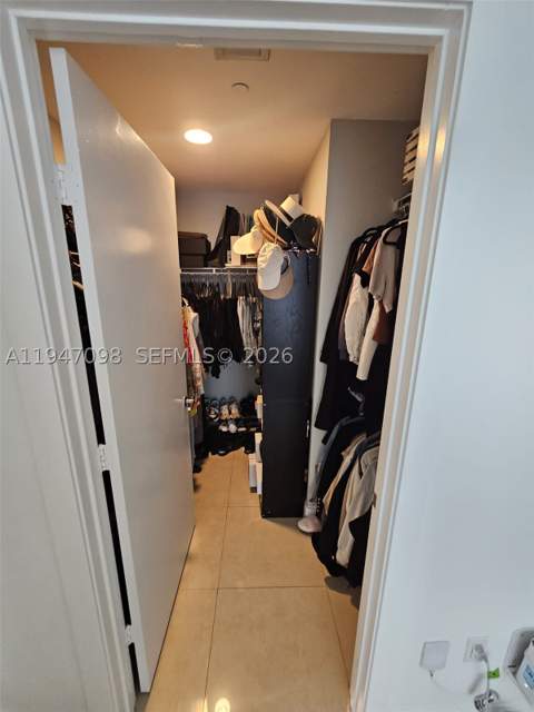 1060 Brickell Ave 1917, Miami FL - photo 18 of 24