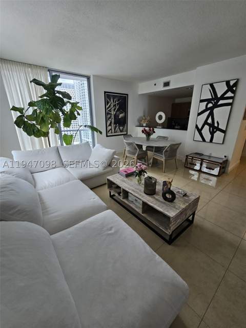 1060 Brickell Ave 1917, Miami FL - photo 7 of 24