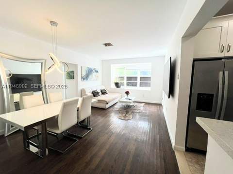 6881 Bay Dr 1, Miami Beach FL - photo 8 of 13