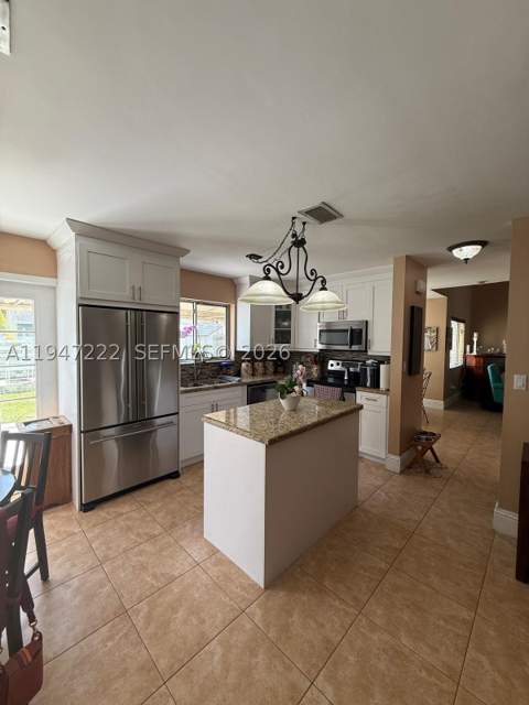 14534 SW 144th Ter, Miami FL - photo 10 of 25
