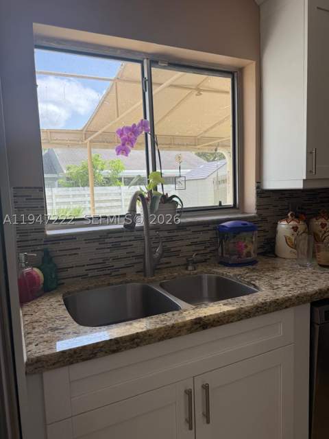 14534 SW 144th Ter, Miami FL - photo 12 of 25