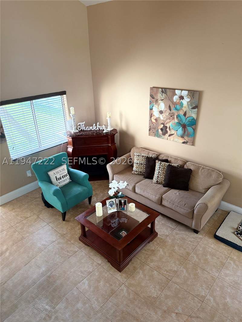 3 bedroom SingleFamilyResidence at 14534 SW 144th Ter, Country Walk West Sec 1, Miami — photo 4