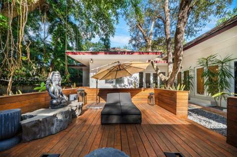 4100 Kiaora St, Miami FL - photo 13 of 35