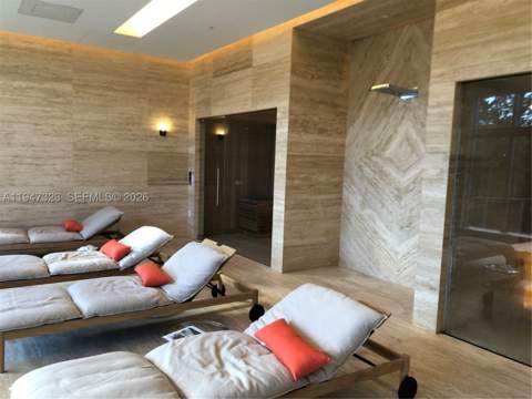 16385 Biscayne Blvd 1417, North Miami Beach FL - photo 22 of 28