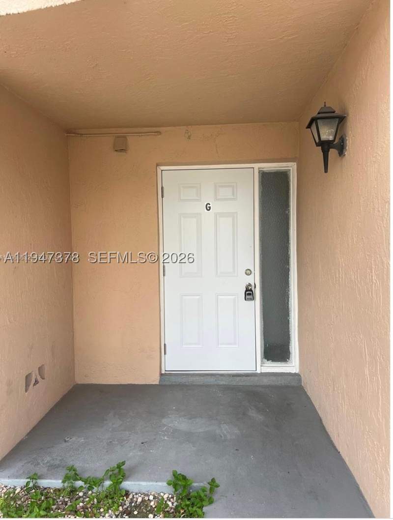 2 bedroom Condominium at 1200 N Liberty Ave 1200G, Lakeshore Condo #4, Homestead — photo 2