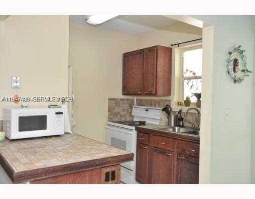 1 bedroom Condominium at 13101 Memorial Hwy 219 Hwy 219, Wendover Condo, North Miami — photo 3