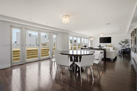 1250 Ocean Dr Ph1, Miami Beach FL - photo 12 of 59