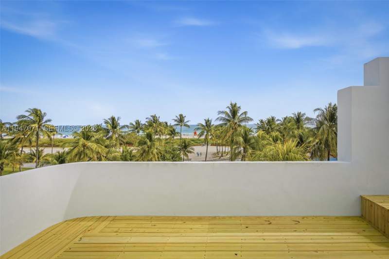 4 bedroom Condominium at 1250 Ocean Dr Ph1, The Carlyle Deco Hotel Co, Miami Beach — photo 2