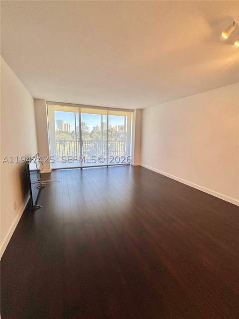 20335 W Country Club Dr 405, Aventura FL - photo 14 of 30