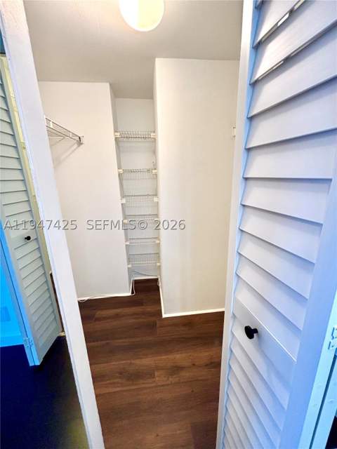 20335 W Country Club Dr 405, Aventura FL - photo 22 of 30
