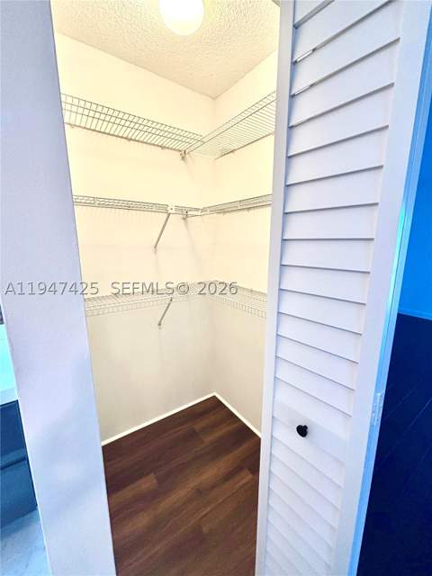 20335 W Country Club Dr 405, Aventura FL - photo 23 of 30