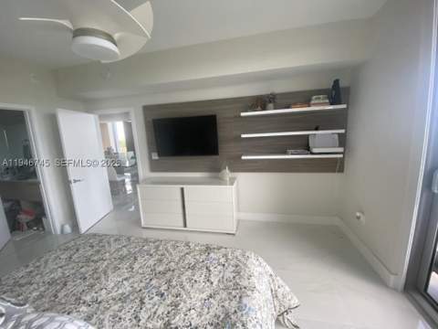 16385 Biscayne Blvd 1415, North Miami Beach FL - photo 19 of 36