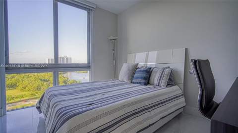 16385 Biscayne Blvd 1415, North Miami Beach FL - photo 22 of 36
