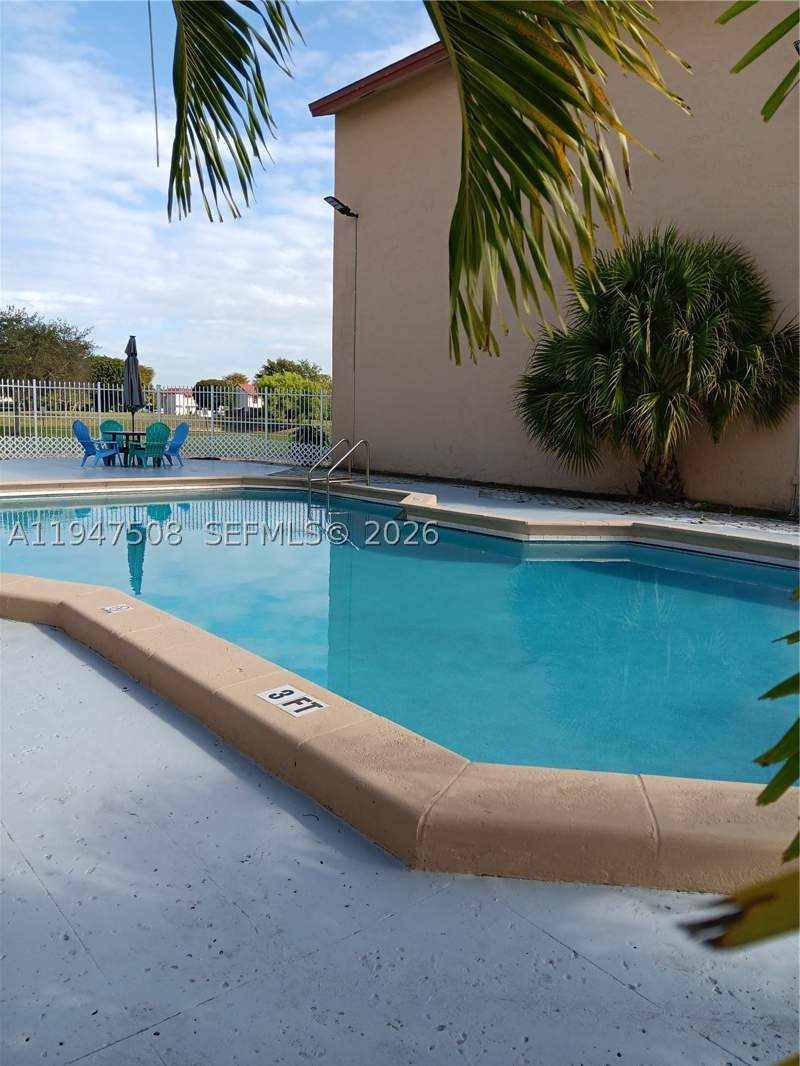 2 bedroom Condominium at 271 W Park Dr 1-7, Indian Summer Vilg Condo, Miami — photo 3