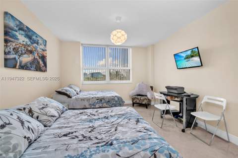 19501 W Country Club Dr 505, Aventura FL - photo 13 of 41