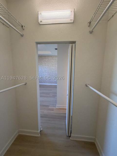 909 NE 211th St, Miami FL - photo 19 of 52