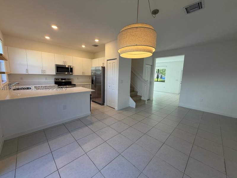 3 bedroom Townhouse at 909 NE 211th St, Via Ventura Neighborhood, Miami — photo 3