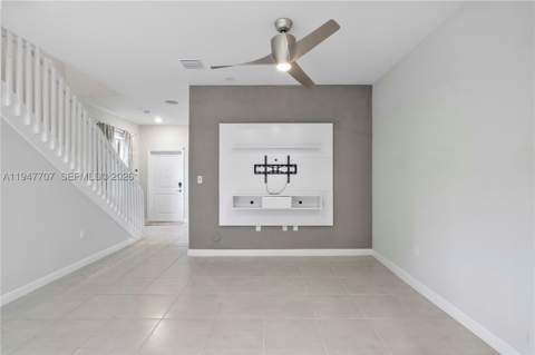 2751 SE 15th St, Homestead FL - photo 8 of 33