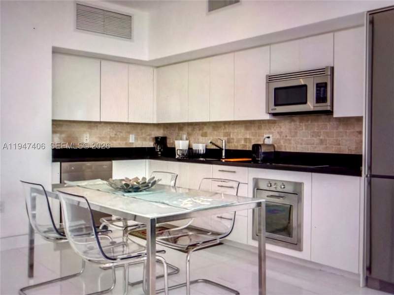 1 bedroom Condominium at 92 SW 3rd St 4309, Mint Condo, Miami — photo 5