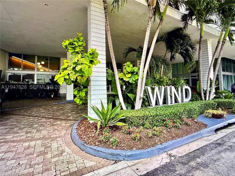 1 bedroom Condominium at 350 S Miami Ave 2912, Wind Condo, Miami — photo 2