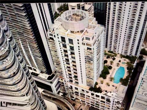 1050 Brickell Ave 1816, Miami FL - photo 15 of 18