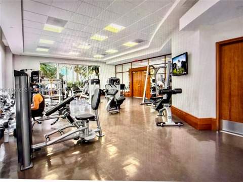 1050 Brickell Ave 1816, Miami FL - photo 6 of 18
