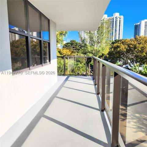 18151 NE 31st Ct 301, Aventura FL - photo 13 of 52