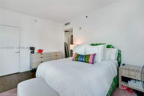 951 Brickell Ave 1110, Miami FL - photo 16 of 42