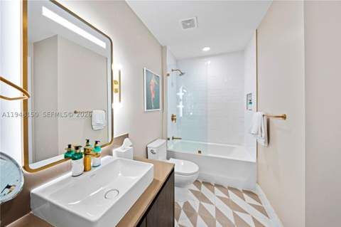 159 NE 6th St 5113, Miami FL - photo 14 of 17