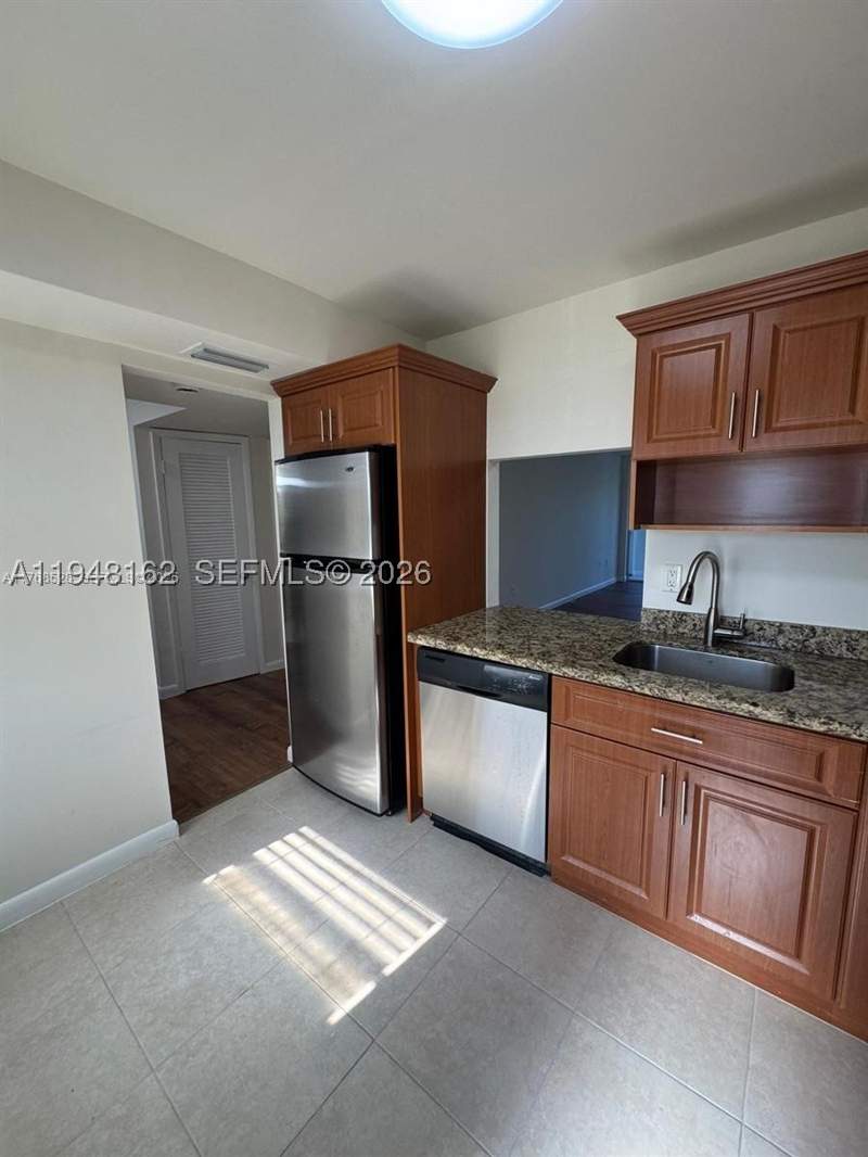 1 bedroom Condominium at 1201 NE 191st St G313, Rolling Green Condo G, Miami — photo 4