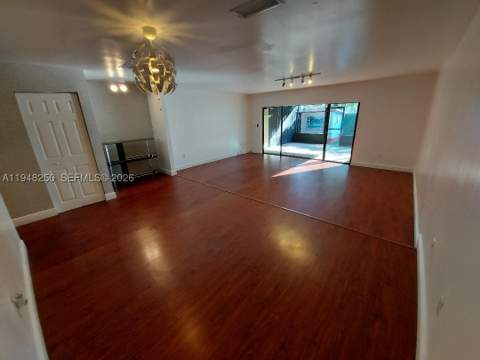 20033 NE 2nd Pl, Miami FL - photo 11 of 23