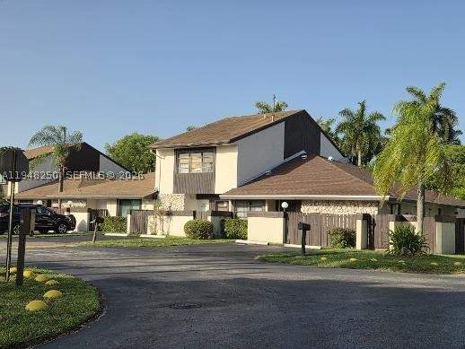 2 bedroom Townhouse at 20033 NE 2nd Pl, Seldins Estates, Miami — photo 3