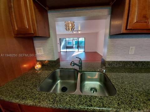 20033 NE 2nd Pl, Miami FL - photo 9 of 23